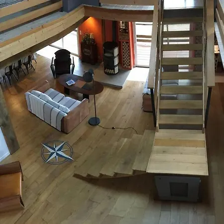 La Maison De L'aerogrange Chalet *